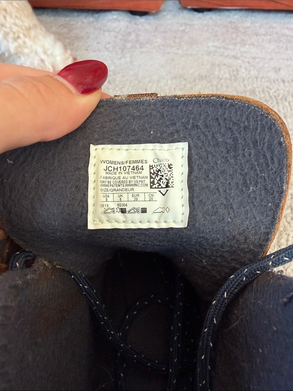 Chaco Brown Leather Ankle Boots with Navy Laces - Picture 4 of 5